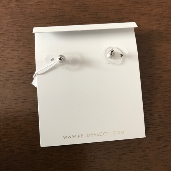 Kendra Scott Ellie earrings - Picture 2 of 2